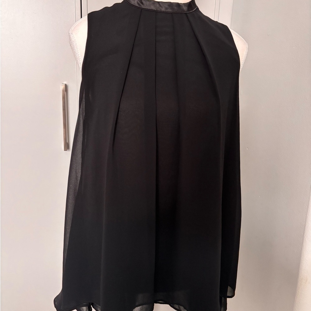 Elegant Black Axara Paris Sleeveless Blouse